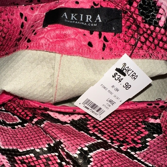 AKIRA Pink snake print faux leather skirt sz L NWT - Picture 6 of 8